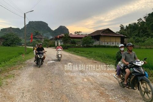 Cần sửa chữa đường huyện 88
