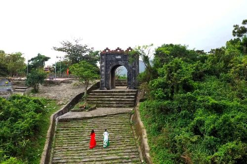 Chúa Nguyễn Hoàng... Hành trình 'vạn đại'