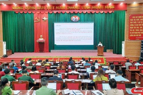 Bồi dưỡng, tập huấn cho tổ công nghệ số cộng đồng