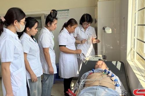 Nâng cao chất lượng hoạt động y tế cơ sở