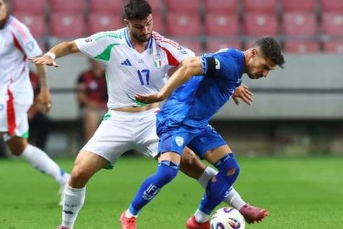Ngược dòng kịch tính trước Israel, Italia sống lại giấc mơ World Cup