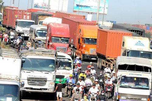 Mở rộng QL 1 đoạn qua TP Hồ Chí Minh phải gắn với đầu tư khép kín đường Vành đai 2