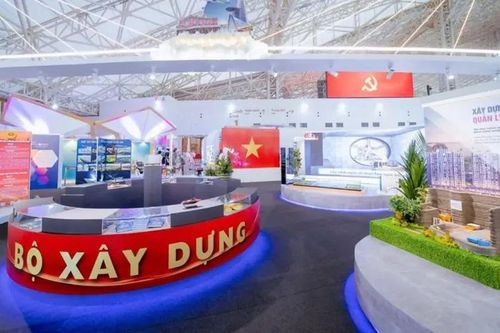 Triển lãm ngành Xây dựng thu hút khách tại Đông Anh
