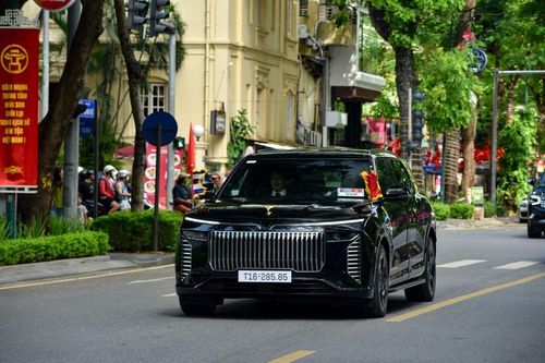 Lạc Hồng 900 LX - 'pháo đài di động' phục vụ các nguyên thủ quốc tế có gì đáng chú ý?