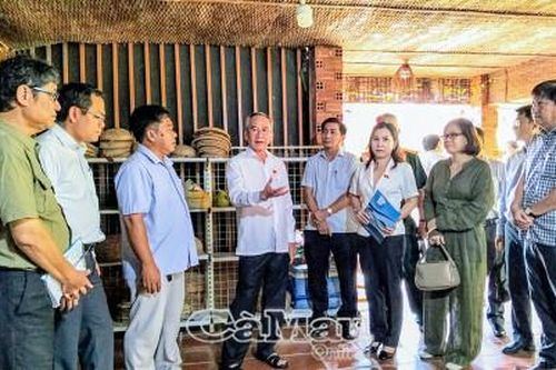 Trưởng Đoàn Đại biểu Quốc hội khảo sát các mô hình du lịch sinh thái