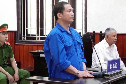Kẻ cầm búa đánh vào đầu nữ trung tá công an lĩnh án