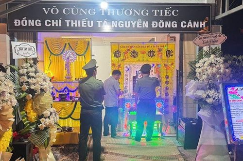Đau xé lòng: Con trai mới đi học ngày đầu tiên, buổi sáng còn được cha đưa đến lớp, buổi trưa cha đã hy sinh!