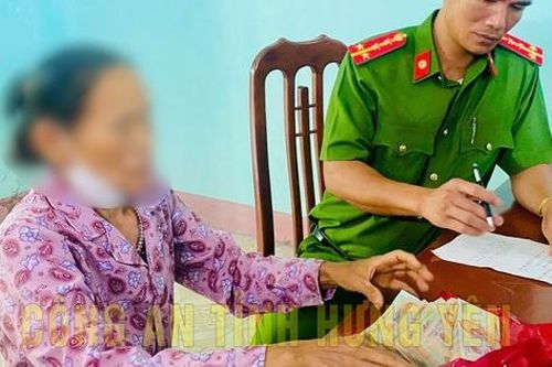 Hi hữu người phụ nữ mang 120 triệu đến công an xã nhờ chuyển cho 'công an rởm'