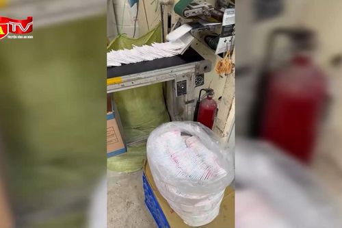 Cận cảnh dây chuyền sản xuất 300.000 sản phẩm cho phụ nữ và bỉm trẻ em giả mạo nhãn hiệu