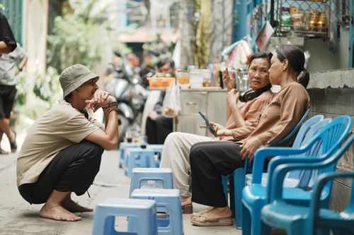 Tình làng nghĩa xóm trong phim 'Cục vàng của ngoại'