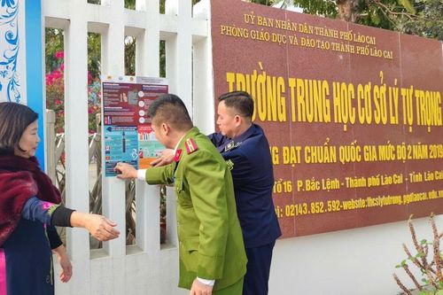 Đẩy mạnh tuyên truyền pháp luật và phòng chống thuốc lá điện tử cho học sinh