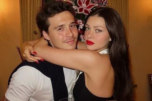 Brooklyn Beckham được bố vợ tỷ phú hậu thuẫn