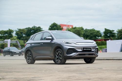 Thời điểm 'vàng' để mua xe điện với ưu đãi cả trăm triệu đồng