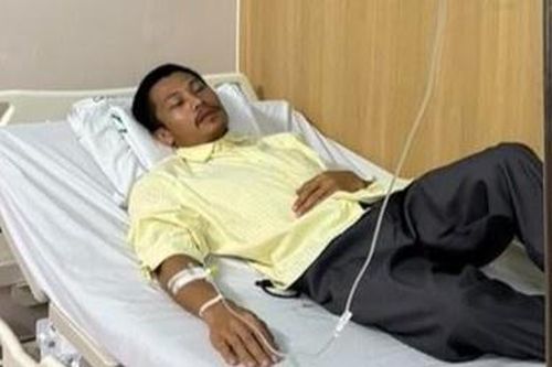 Tạ của 'Mưa đỏ' nhập viện