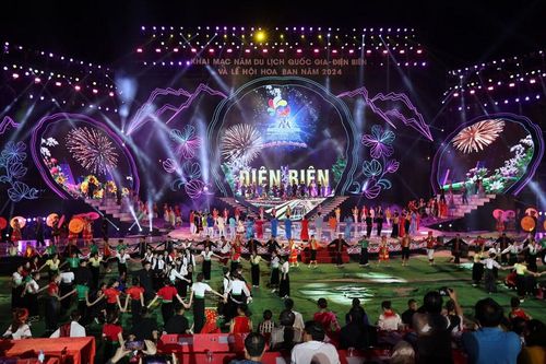 Bài 1 - Thi đua thắp lửa Văn hóa, Thể thao và Du lịch Điện Biên