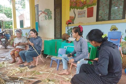 Khát vọng gieo chữ giữa núi rừng gian khó