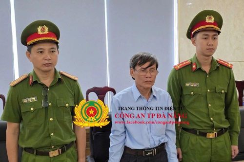 Khởi tố cựu cán bộ Chi nhánh văn phòng đăng ký đất đai