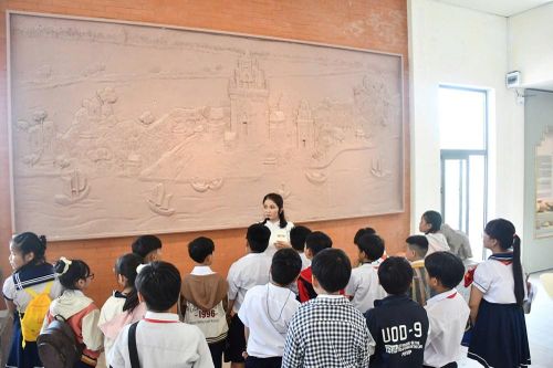 Câu chuyện tình yêu quê hương từ Mỹ Sơn