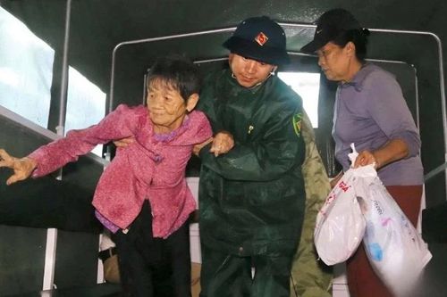 Bài 3: Phát huy cao độ tinh thần tự quyết, tự chịu trách nhiệm