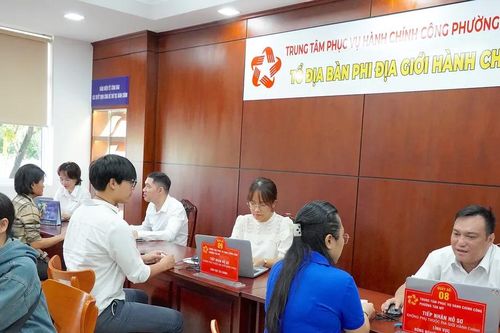 Tiếp nhận thủ tục phi địa giới hành chính: Tạo tiện lợi cho người dân