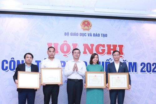 Nêu cao vai trò của công tác pháp chế trong ngành Giáo dục