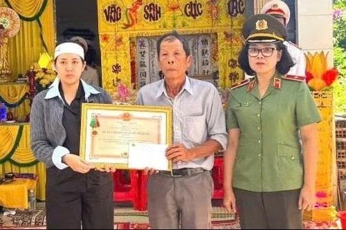 Phát động phong trào thi đua, noi gương dũng cảm của Liệt sĩ Nguyễn Đông Cánh