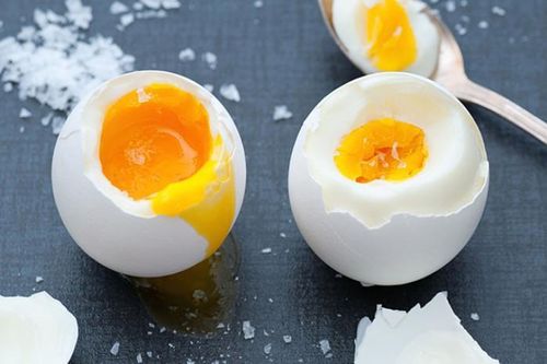 Đau dạ dày có nên ăn trứng luộc buổi sáng?