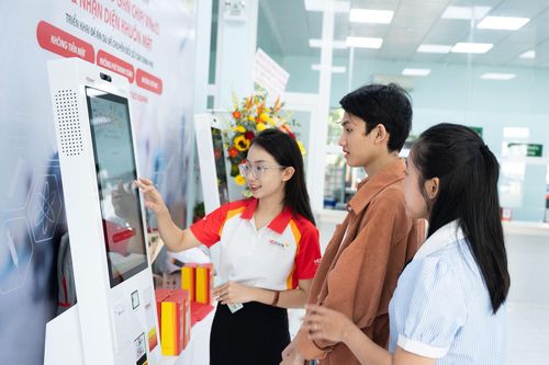 HDBank vận hành hệ thống Kiosk y tế thông minh tại Viện Pasteur TP.HCM