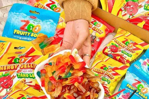 Vừa đạt doanh thu kỷ lục, vì sao hãng bánh kẹo lâu đời muốn rời sàn chứng khoán?