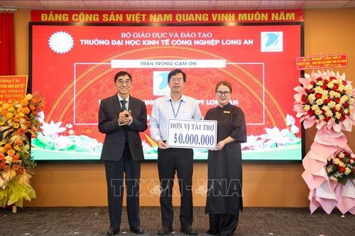 Đào tạo gắn kết với doanh nghiệp - hướng đi bền vững cho sinh viên