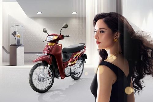 Trình diện ấn bản Honda Dream 2026 NCX 125 với biểu tượng hoa sứ