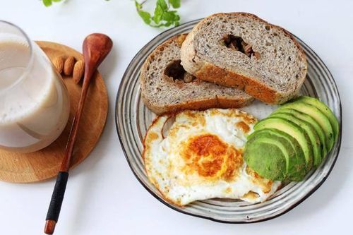 Bữa sáng cả tuần với bánh mì, không lo trùng lặp, làm nhanh 15 phút