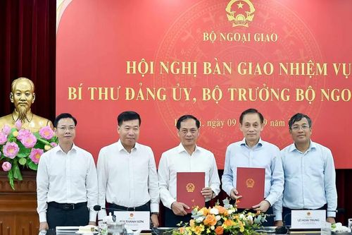 Phó Thủ tướng: Công tác ngoại giao phải trở thành động lực phát triển kinh tế