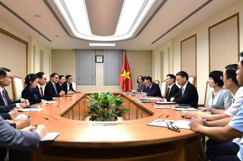 Doanh nghiệp Hàn Quốc tăng cường hợp tác với Việt Nam về phát triển đường sắt tốc độ cao