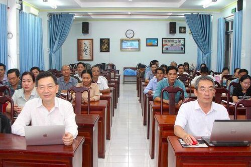 Tập huấn nâng cao năng lực thực hiện chương trình an toàn thực phẩm