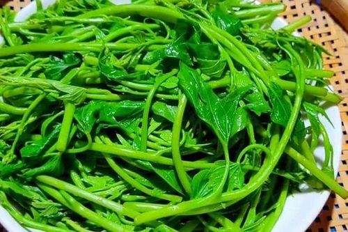 Vì sao khi ăn rau lang nên vắt thêm vài giọt chanh?