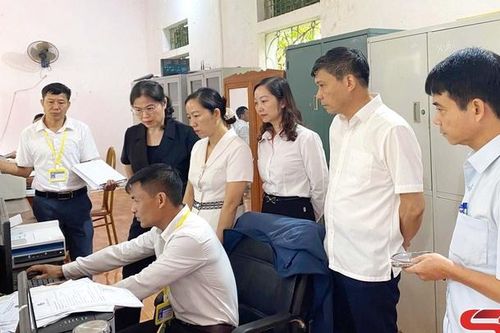 Kiểm tra công tác cải cách hành chính tại xã Ngọc Chiến và xã Mường La