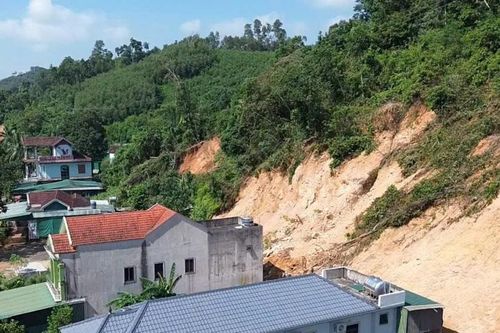 UBND tỉnh Nghệ An sớm khảo sát khu vực có nguy cơ sạt lở ở xã Tân Kỳ