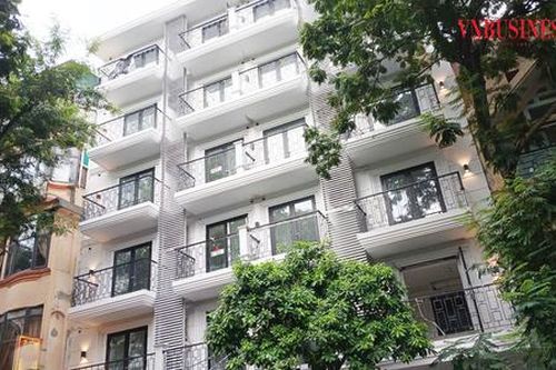 Tay to cũng 'choáng' trước cơn sốt nhà mặt phố