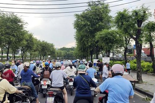 Cần có nơi cho những gánh hàng rong