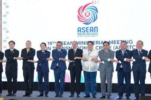 Bộ trưởng Lương Tam Quang dự Hội nghị phòng, chống tội phạm xuyên quốc gia của ASEAN