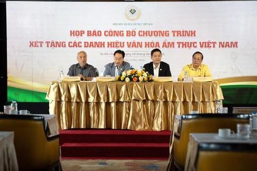 Lần đầu tiên xét tặng 'Nghệ nhân Văn hóa Ẩm thực Việt Nam'