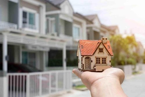 Mua nhà đất tháng 'cô hồn' cần lưu ý gì?