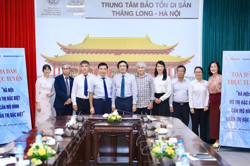Tọa đàm trực tuyến 'Hà Nội: Đô thị đặc biệt cần mô hình quản trị đặc biệt'
