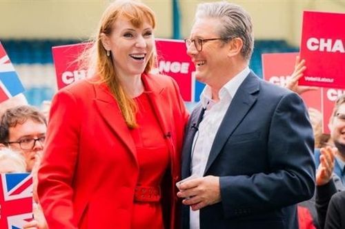 Anh: Sóng gió vẫn bủa vây năm đầu nhiệm kỳ của Thủ tướng Keir Starmer