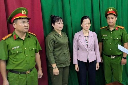 Tạm giữ hình sự chủ cơ sở nha khoa Tuyết Chinh hành hung khách hàng