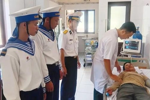 Bệnh xá đảo Trường Sa: Ứng dụng công nghệ thông tin nâng cao chất lượng khám, chữa bệnh cho ngư dân