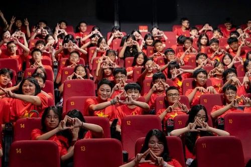 Tổ chức cho học sinh xem phim 'Mưa đỏ': Bài học sống động về tình yêu Tổ quốc