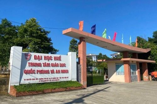 Nhiều sinh viên Đại học Huế nhập viện sau giờ ăn sáng tại Trung tâm Giáo dục quốc phòng và An ninh