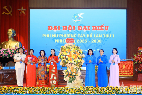 Phụ nữ phường Tây Hồ lan tỏa nét đẹp văn hóa của phụ nữ Thủ đô